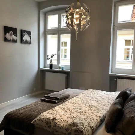 Pillow דירה *
